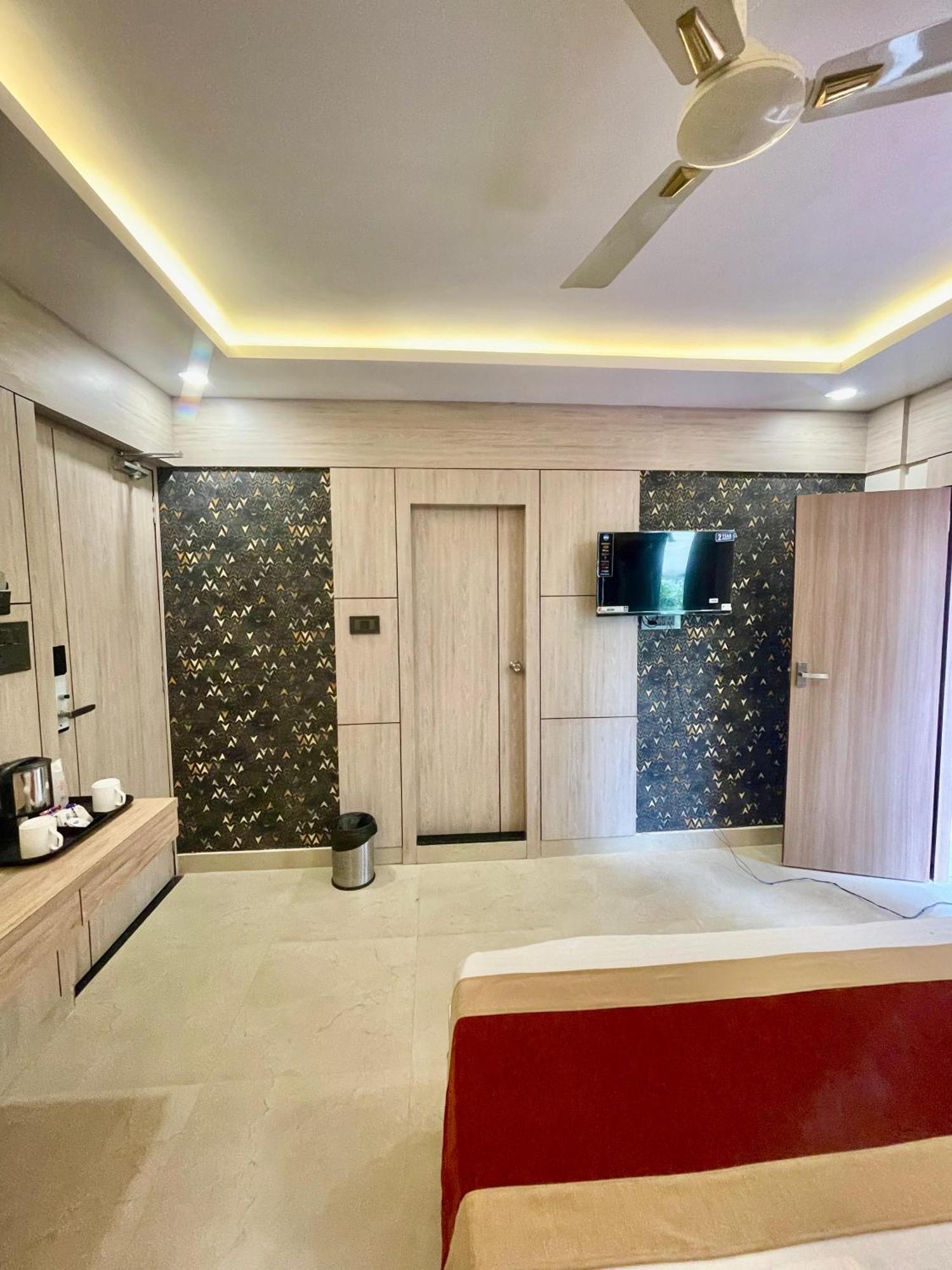 Hotel Royal Bengal بولبور المظهر الخارجي الصورة
