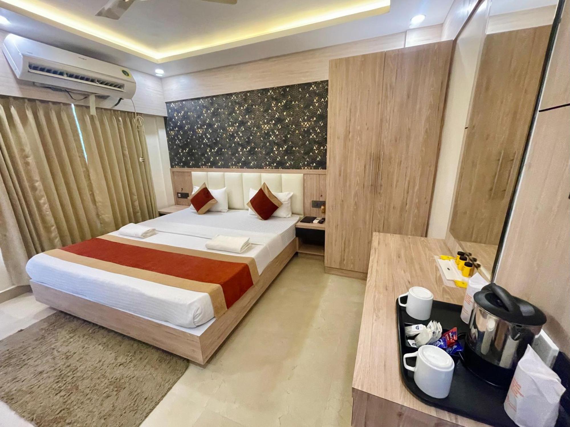 Hotel Royal Bengal بولبور المظهر الخارجي الصورة
